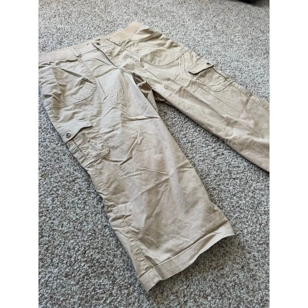 LEE Women's Relaxed fit; Mid Rise; Cropped pants, Khaki, size 16 W